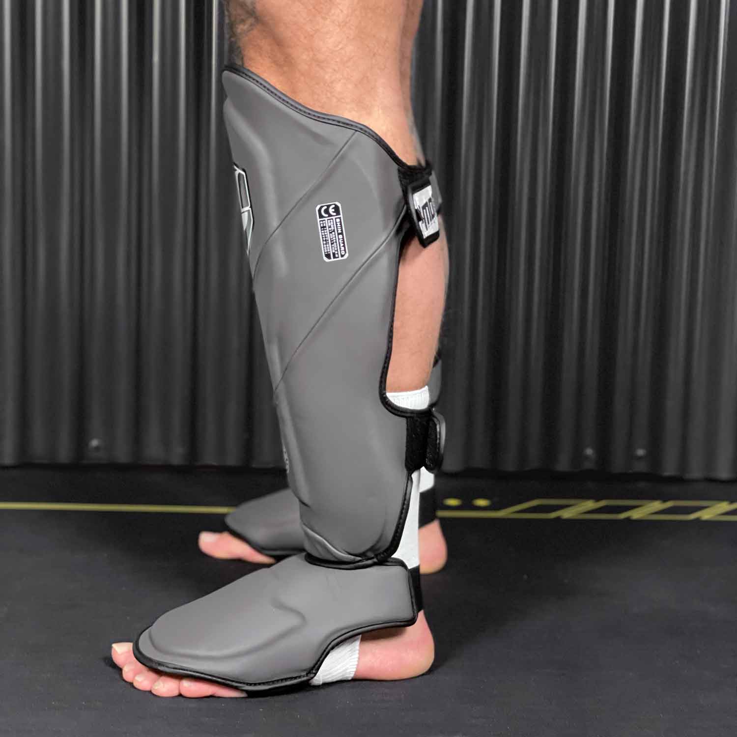 SCHIENBEINSCHONER HAVOC  STEEL GREY