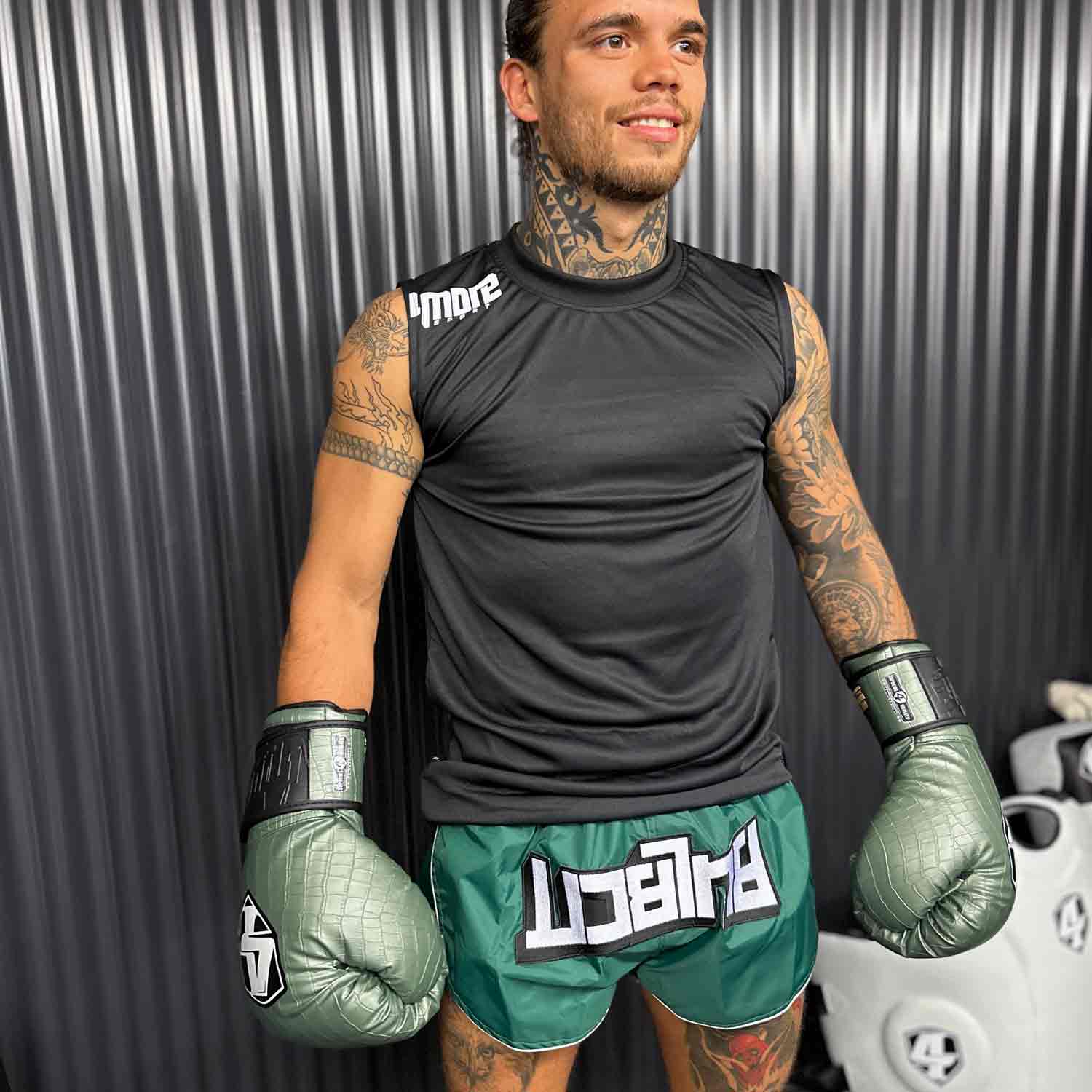 boxhandschuhe-4more-sports-rogue-2-0-croco-bangkok BOXHANDSCHUHE ROGUE ‚CROCO EDITION‘