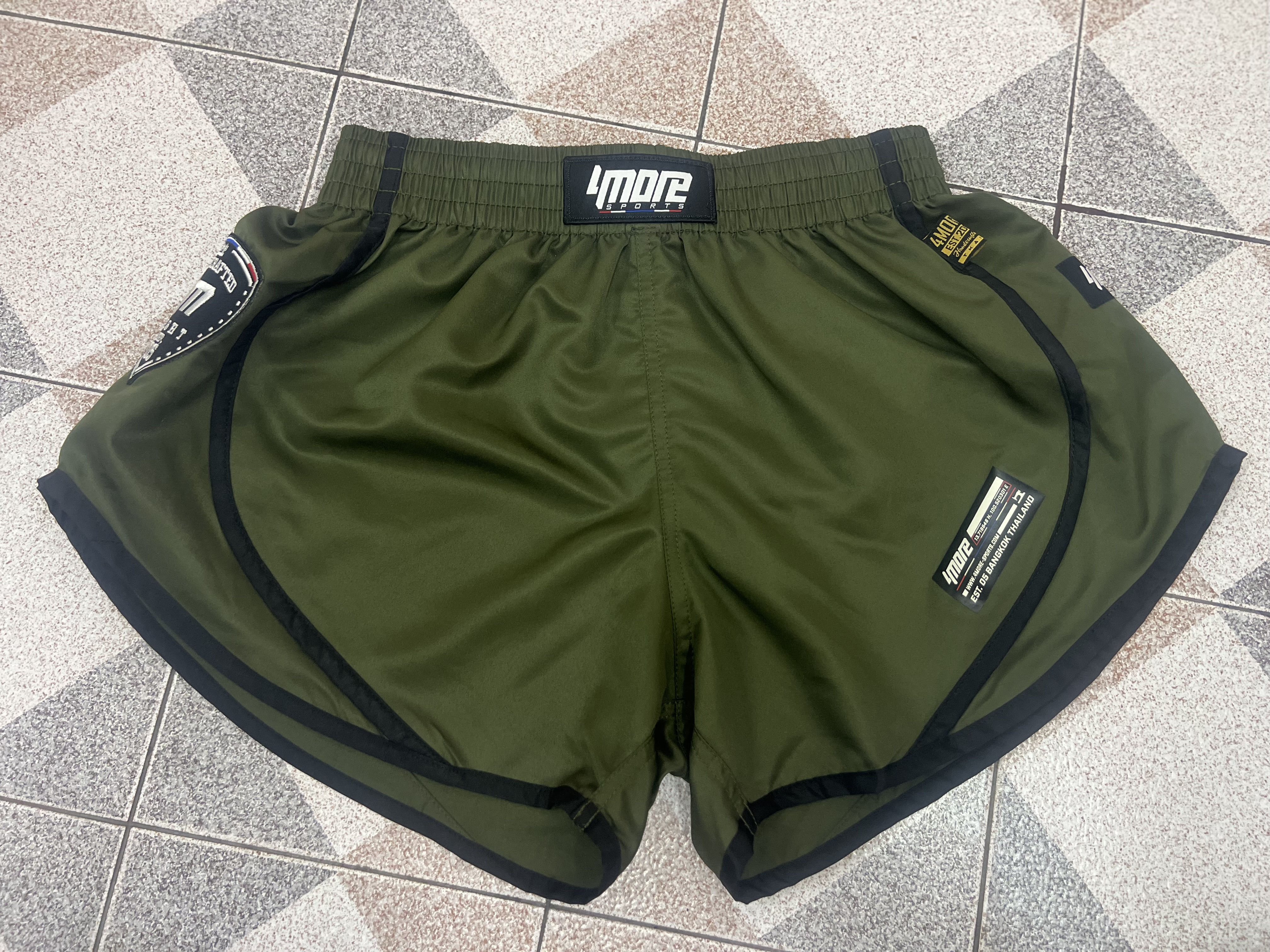SHORTS HIGH RISE TECH