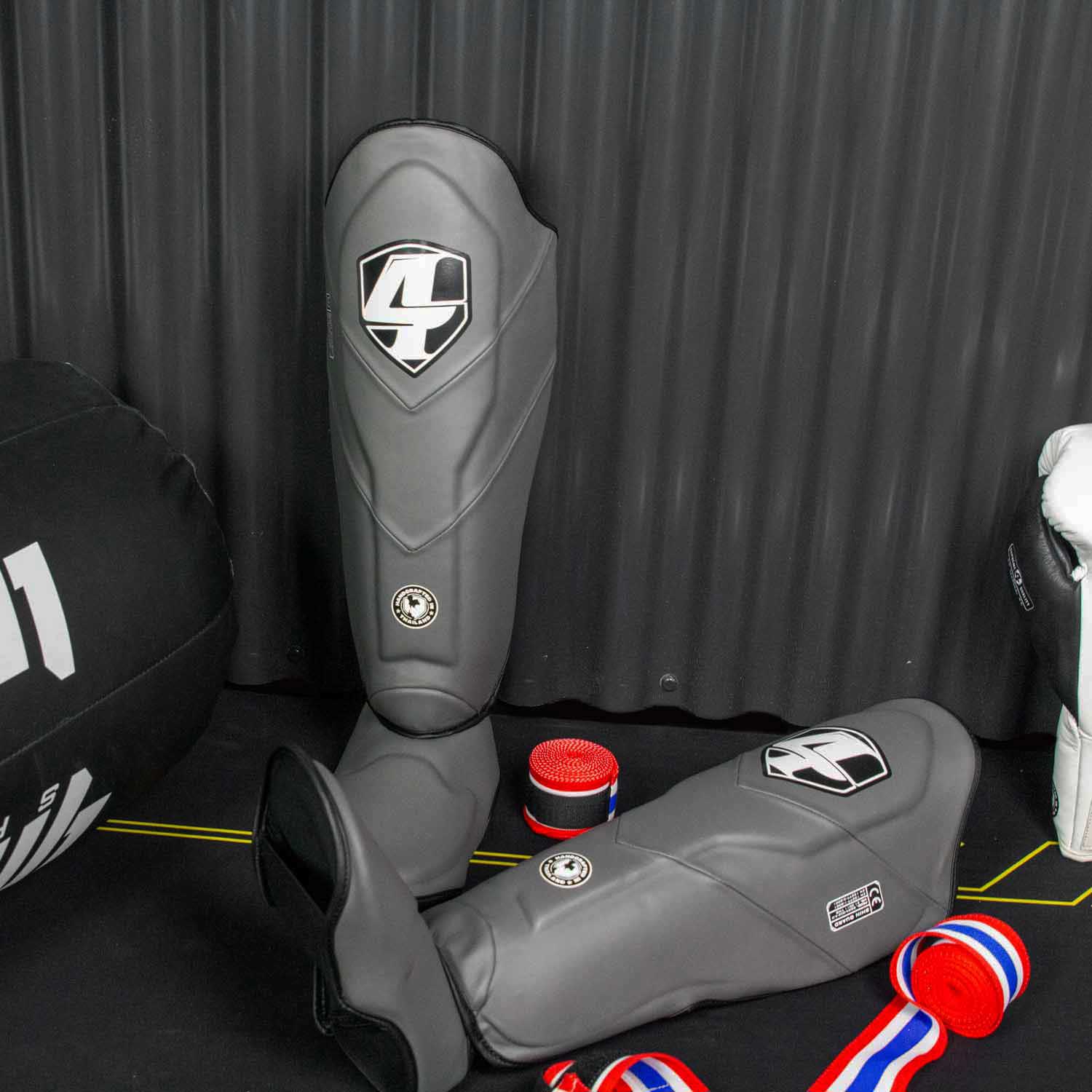 schienbeinschoner-4more-sports-havoc-steel-thailand SCHIENBEINSCHONER HAVOC  STEEL GREY