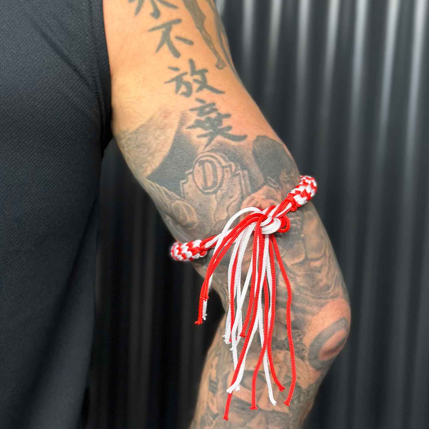 ARMBINDEN PRAJEADS THAILAND RED-WHITE