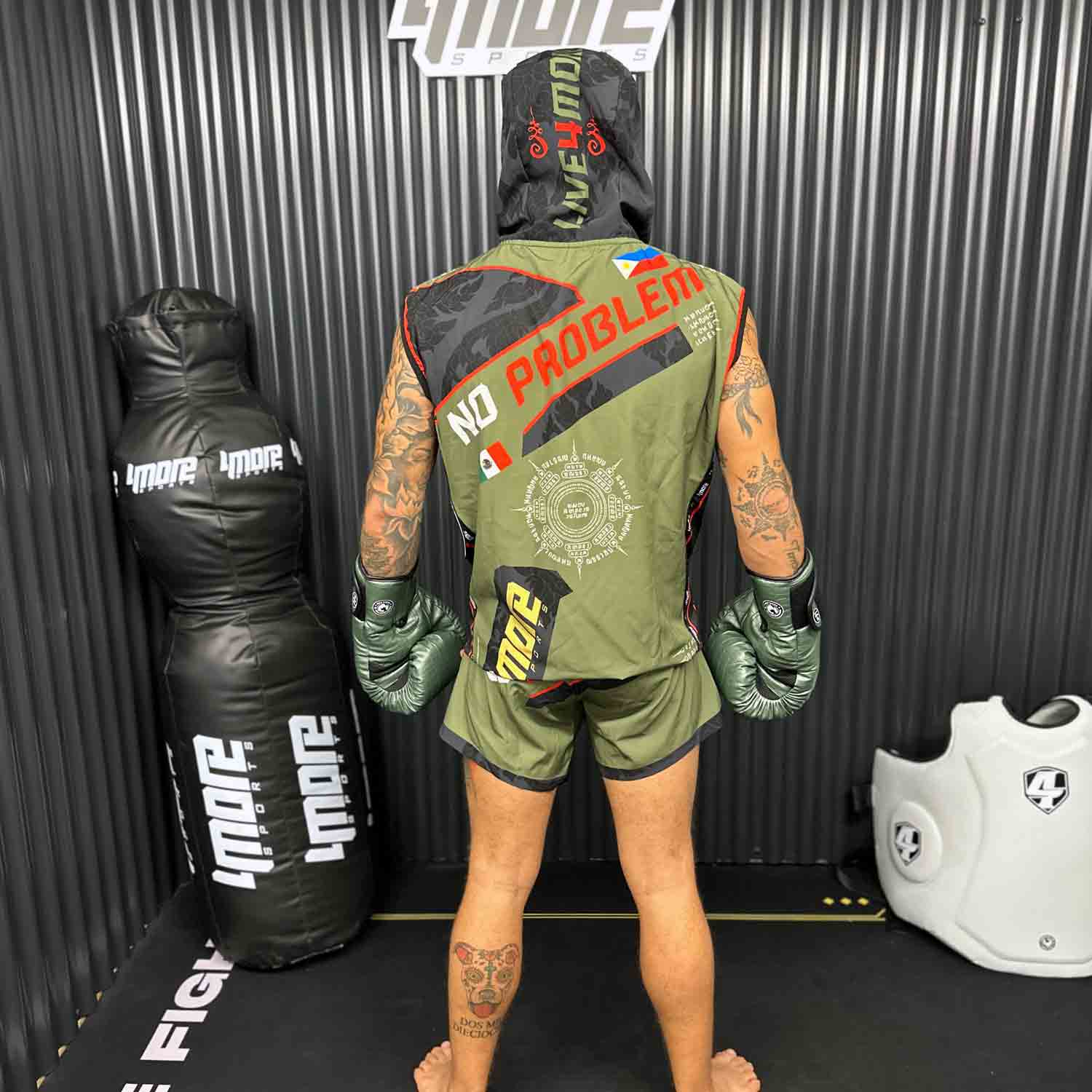 fightkit-4more-sports-niebur-thaiboxing-walk-in-set FIGHTKIT WALK-OUT SET M.NIEBUR