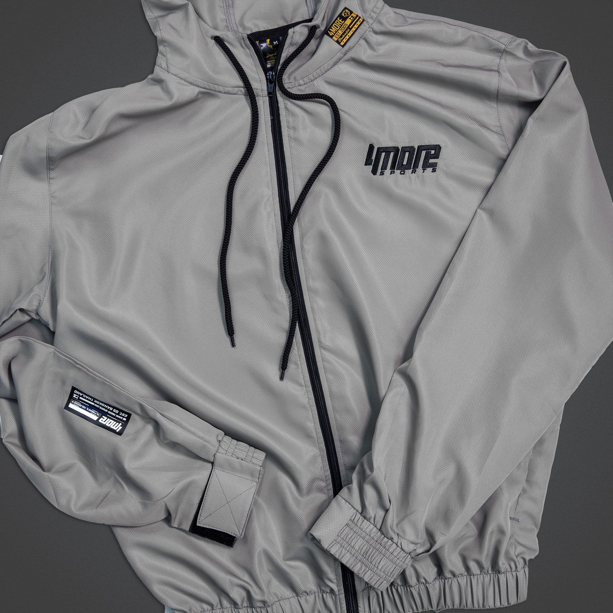 4more-sports-windbreaker