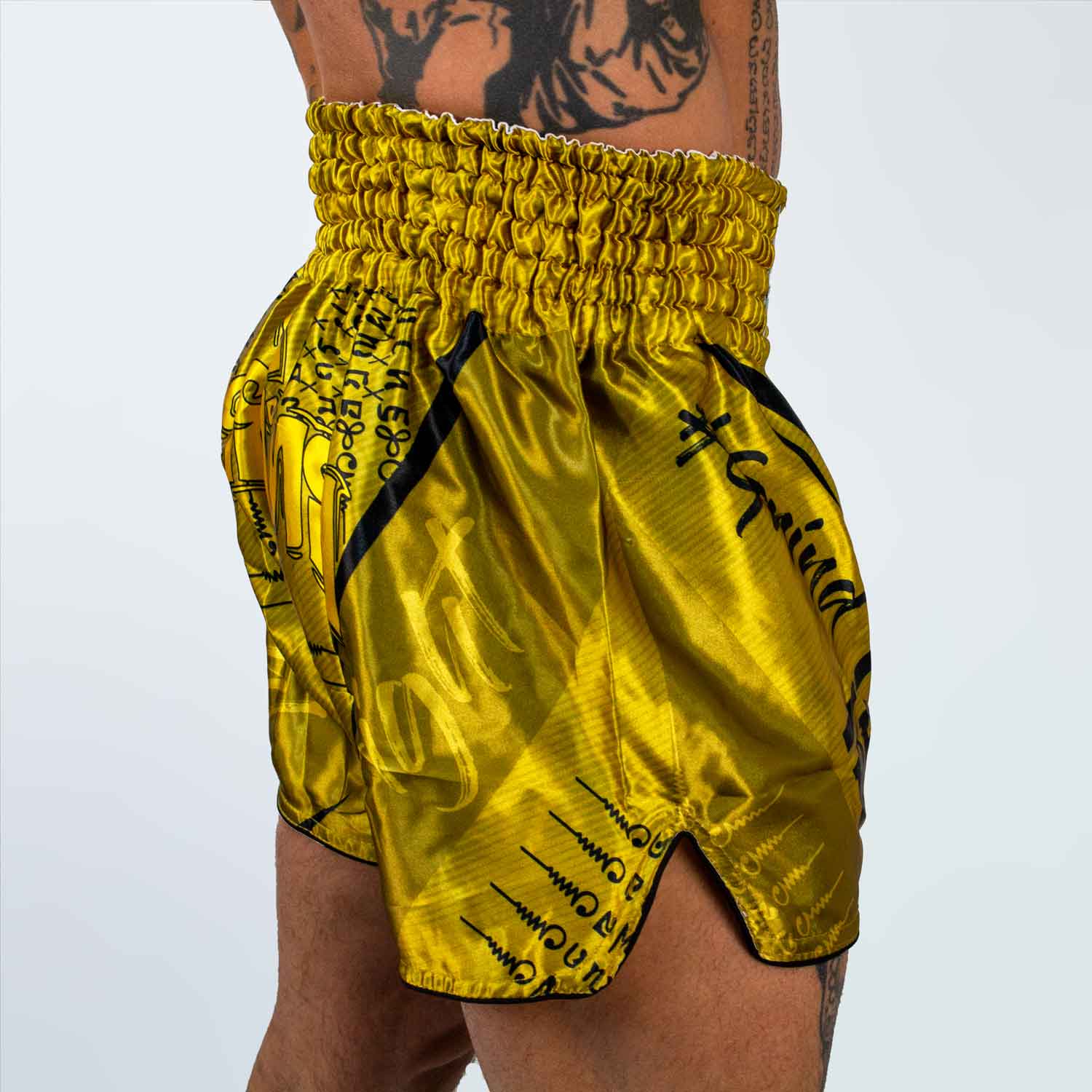 SHORTS MUAYTHAI WRKHD GOLD SHORTS MUAYTHAI WRKHD GOLD