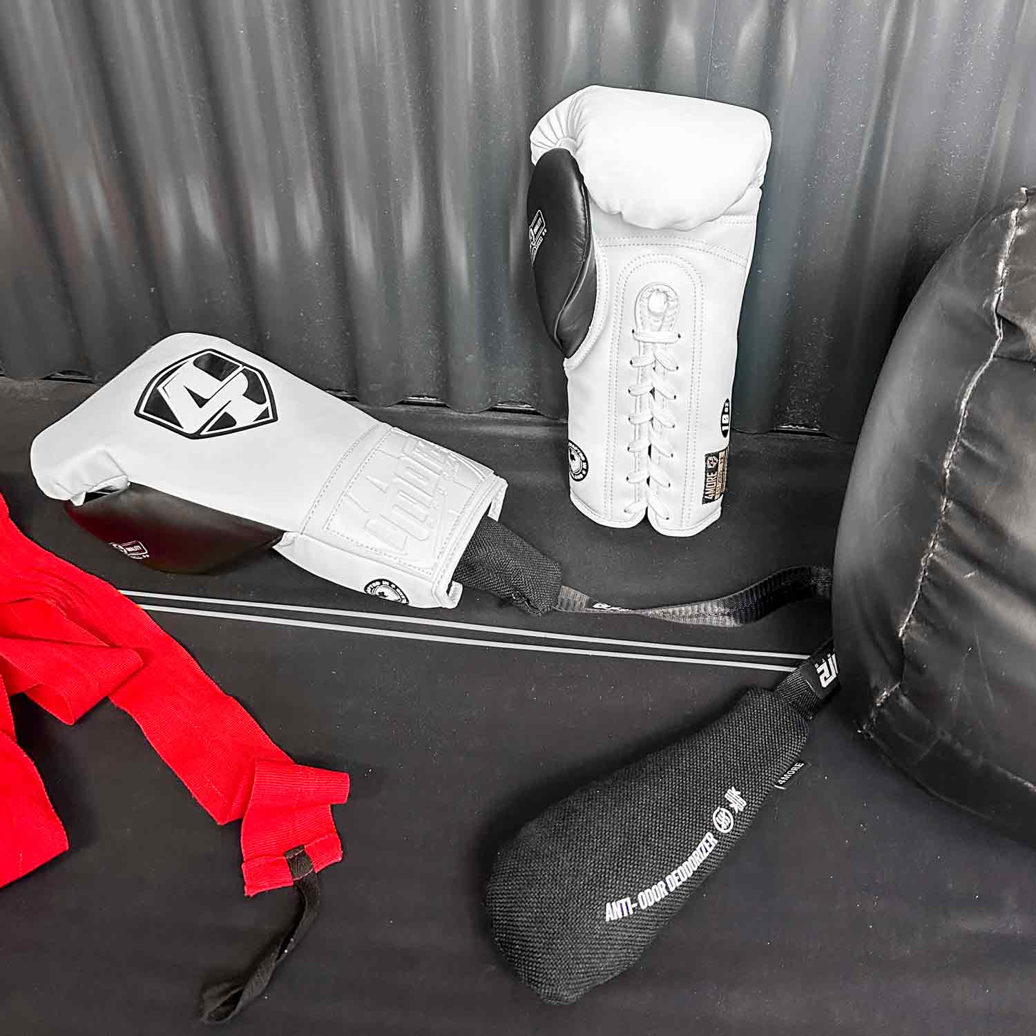 BOXHANDSCHUHE SCHNUR COMP. WETTKAMPF