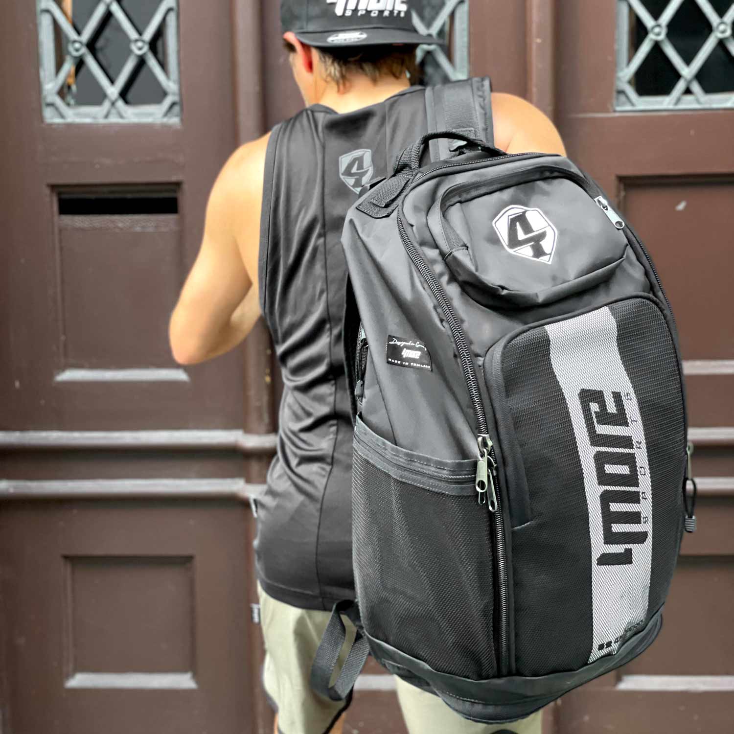 4more-rucksack-4mhero-bjoern-haustu-re RUCKSACK 4M.HERO 2.0