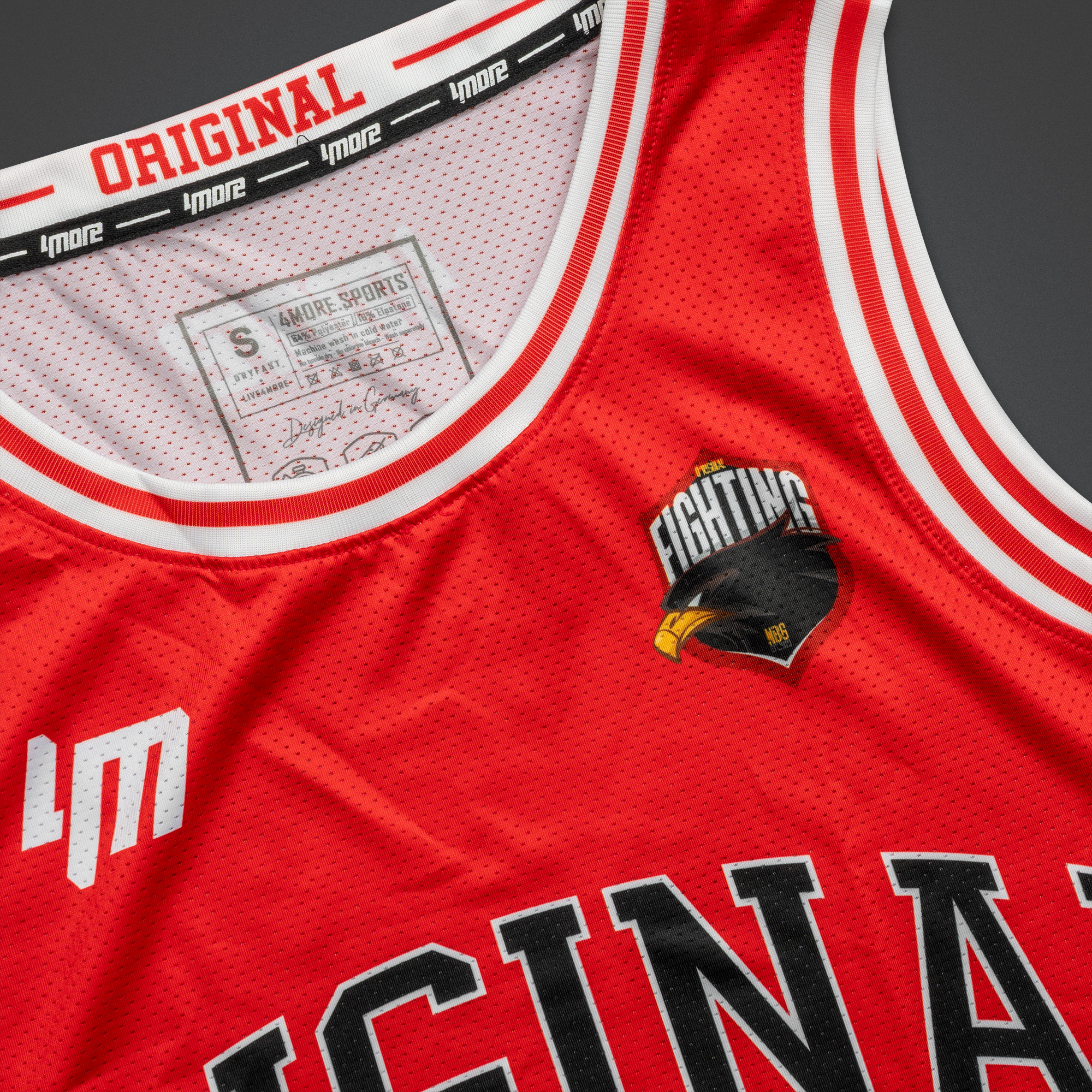 4more-custom-t-shirt-detail