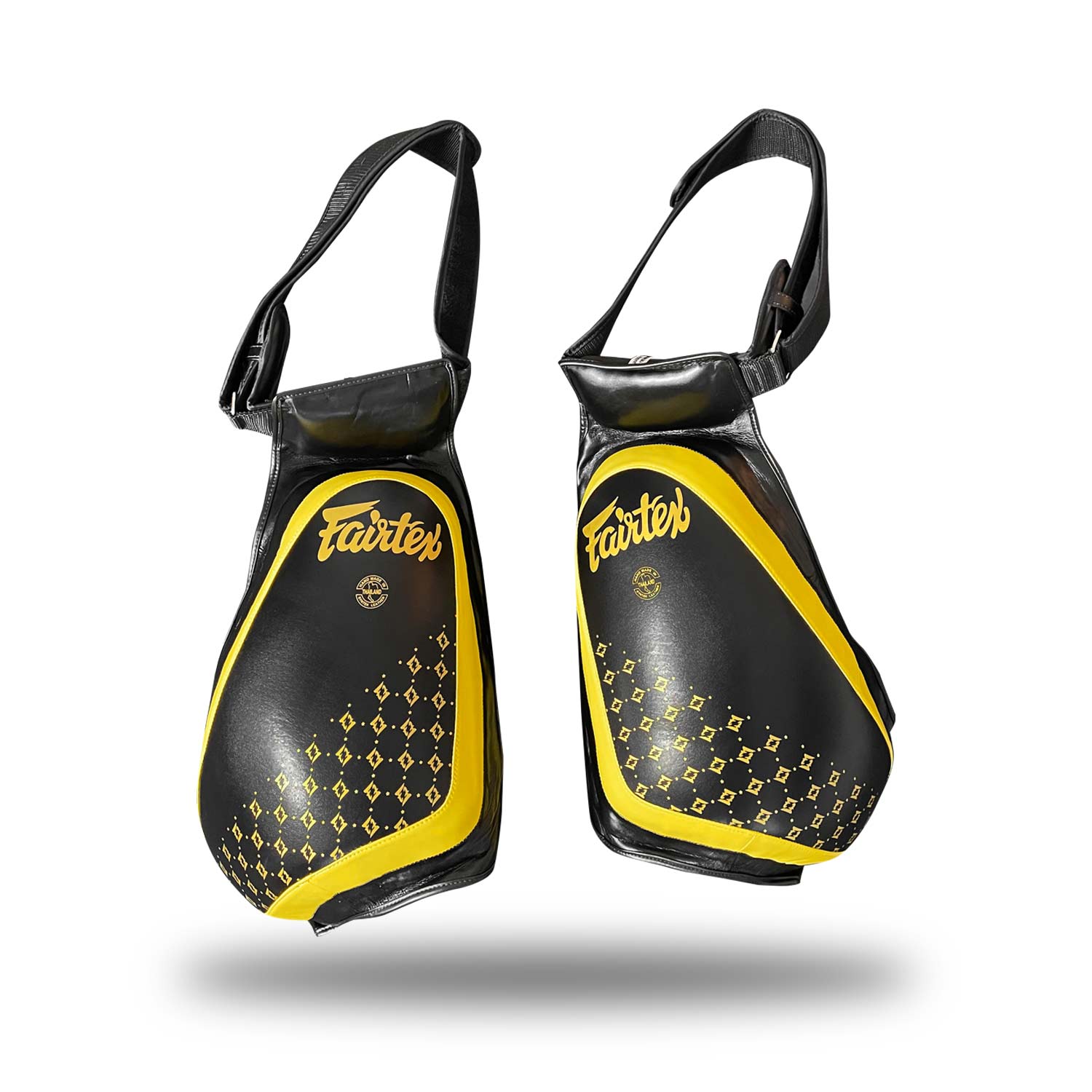 4more-sports-fairtex-schenkelschutz-schwarz-gelb-startbild FAIRTEX SCHENKEL PADS OBERSCHENKELSCHONER